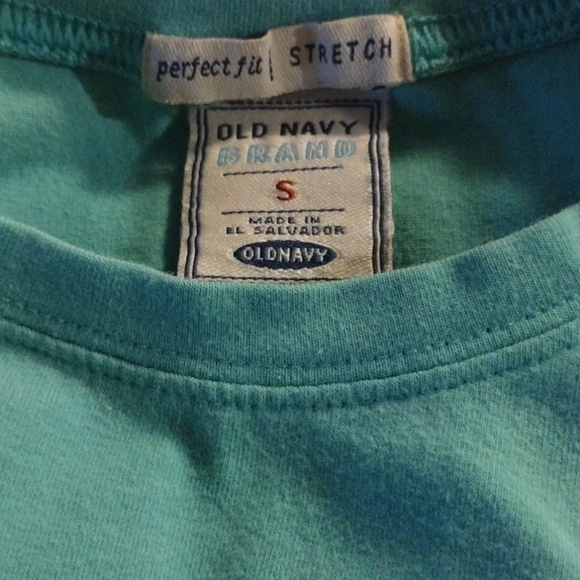 Old Navy Teal T-shirt. Size small - Picture 2 of 2